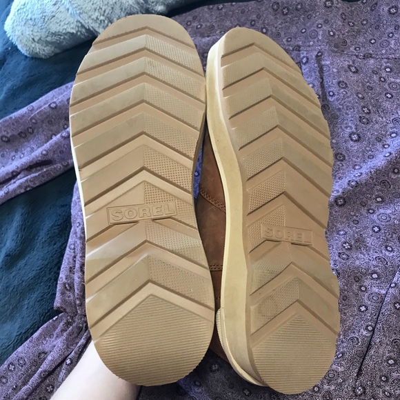 Sorel boots- Excellent condition - Picture 5 of 8